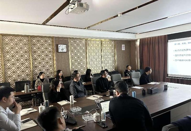 必发集团房产公司发展必发集团·天空的院子项目营销操盘逻辑培训会 (2)_800-550 必发集团房产公司发展必发集团·天空的院子项目营销操盘逻辑培训会 (2)_800-550